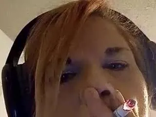 Offline slut4uxo on CamSoda