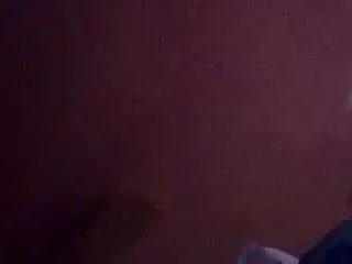 Offline slut4uxo on CamSoda