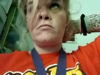 Offline slut4uxo on CamSoda