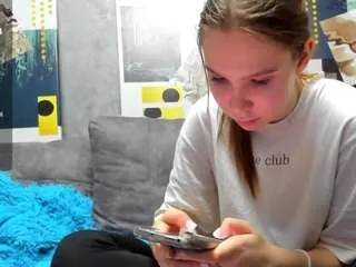 Offline slyfoxtales on CamSoda