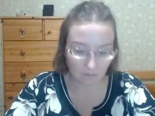 Freechat smart-rose on CamSoda