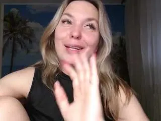 Offline soaring-love on CamSoda