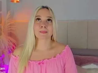 sofia-pamela1 — CONTROL ME JUST 30TKS |  Pussy Play Time!  | Special Patterns 22-33-44-100 [6 tokens remaining]