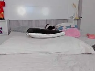 Freechat sophiecanbrook1 on CamSoda