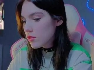 Offline sophieskyangel on CamSoda