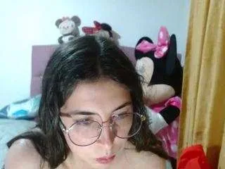 Offline sophiieelee on CamSoda