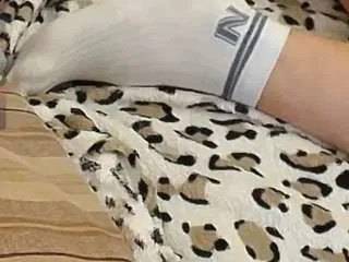 Offline squirtyeleanor on CamSoda