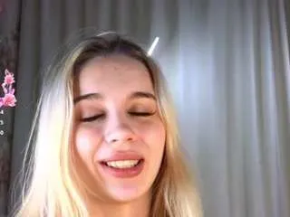 Freechat suncaso on CamSoda