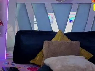 Offline supradoll on CamSoda