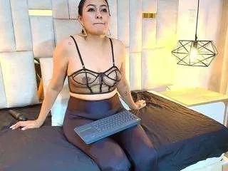 susan-mature from CamSoda