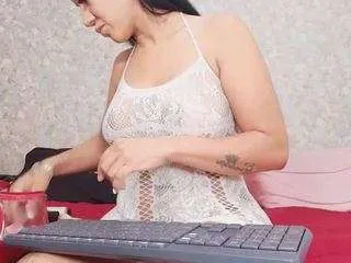 Freechat swee-thalia on CamSoda