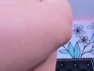 Freechat sweet-ariadnaaa on CamSoda