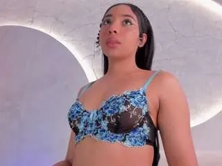 Offline sweet-arii on CamSoda