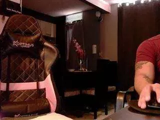 Freechat sweet-hot-karen on CamSoda