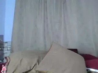 sweetass-18 on CamSoda 