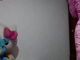 Freechat sweetkattie on CamSoda