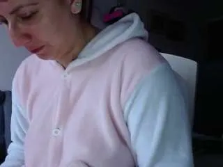 Freechat sweetkattie on CamSoda