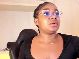 tamarazaki on CamSoda 