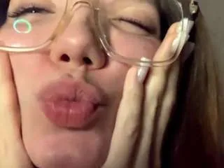 Offline taylornivala on CamSoda