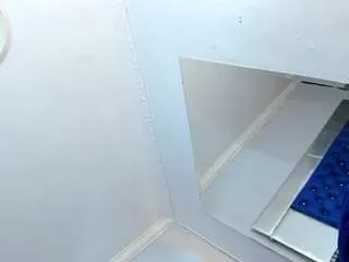 Offline tessa-mancini on CamSoda