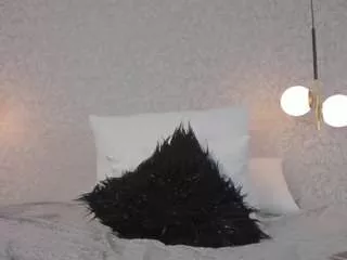 Offline thamara-angels1 on CamSoda