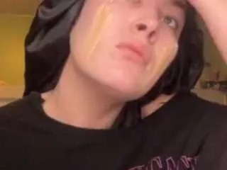 Offline thelittlebambii on CamSoda