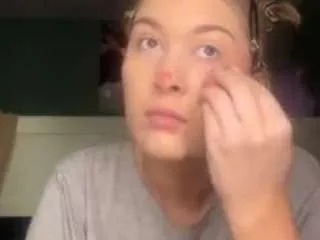 Offline thelittlebambii on CamSoda