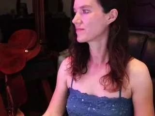 Offline thornburyrose on CamSoda