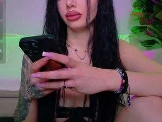 Freechat tiabelle on CamSoda