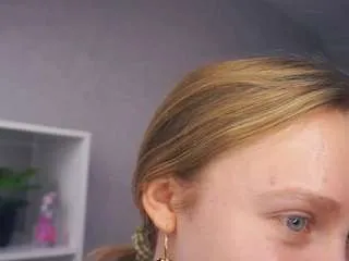 Offline tiensaucer on CamSoda