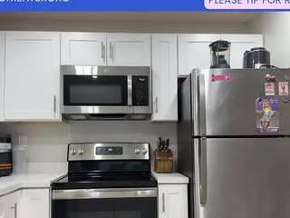 Offline tiffstreatsxoxo on CamSoda