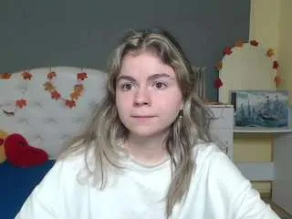 Offline tinaredly on CamSoda