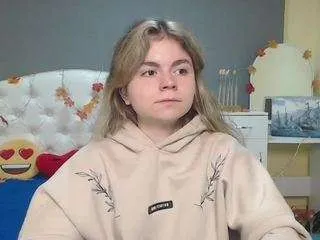 Offline tinaredly on CamSoda