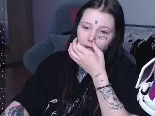 Offline tradishka on CamSoda