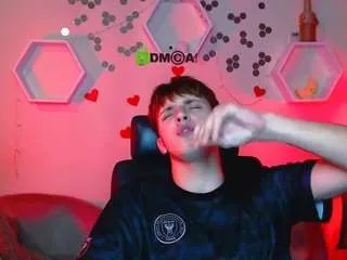 Offline travis-wolf on CamSoda