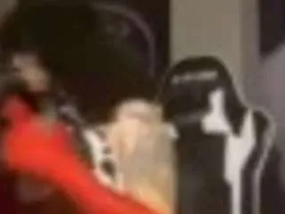 Freechat universethadon on CamSoda