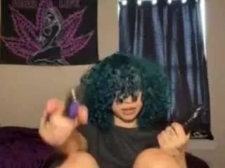 Freechat universethadon on CamSoda