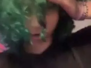 Freechat universethadon on CamSoda