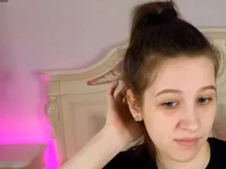 Offline ur-kitty on CamSoda