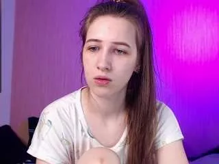 Offline ur-kitty on CamSoda