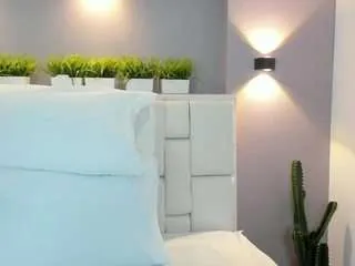 Offline valeeriagarcia on CamSoda