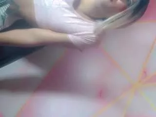 Freechat valentina-bigcock on CamSoda