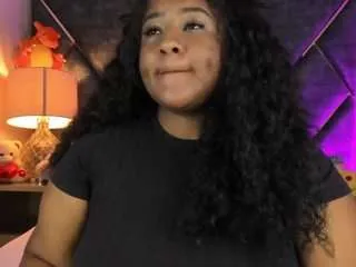 Freechat valerydanna on CamSoda