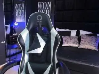 valeryduglass — Make me moan [1 tokens remaining]