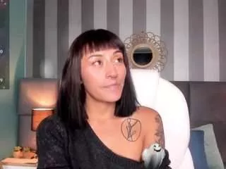 Freechat valkiria-ponce on CamSoda