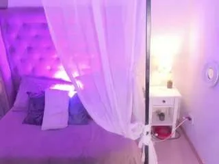 Freechat valkiria-ponce on CamSoda