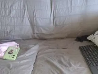 Freechat vanessa-aniston on CamSoda