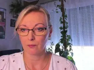 Offline vanessasoft on CamSoda