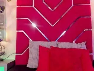 Freechat veronica-olson on CamSoda