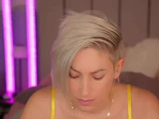 Offline vickysecret on CamSoda